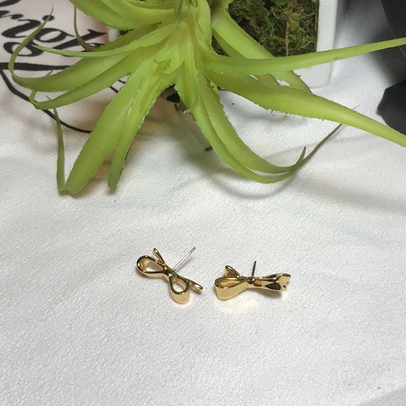 Kate Spade Gold Bow Earrings Studs nice - Picture 2 of 4